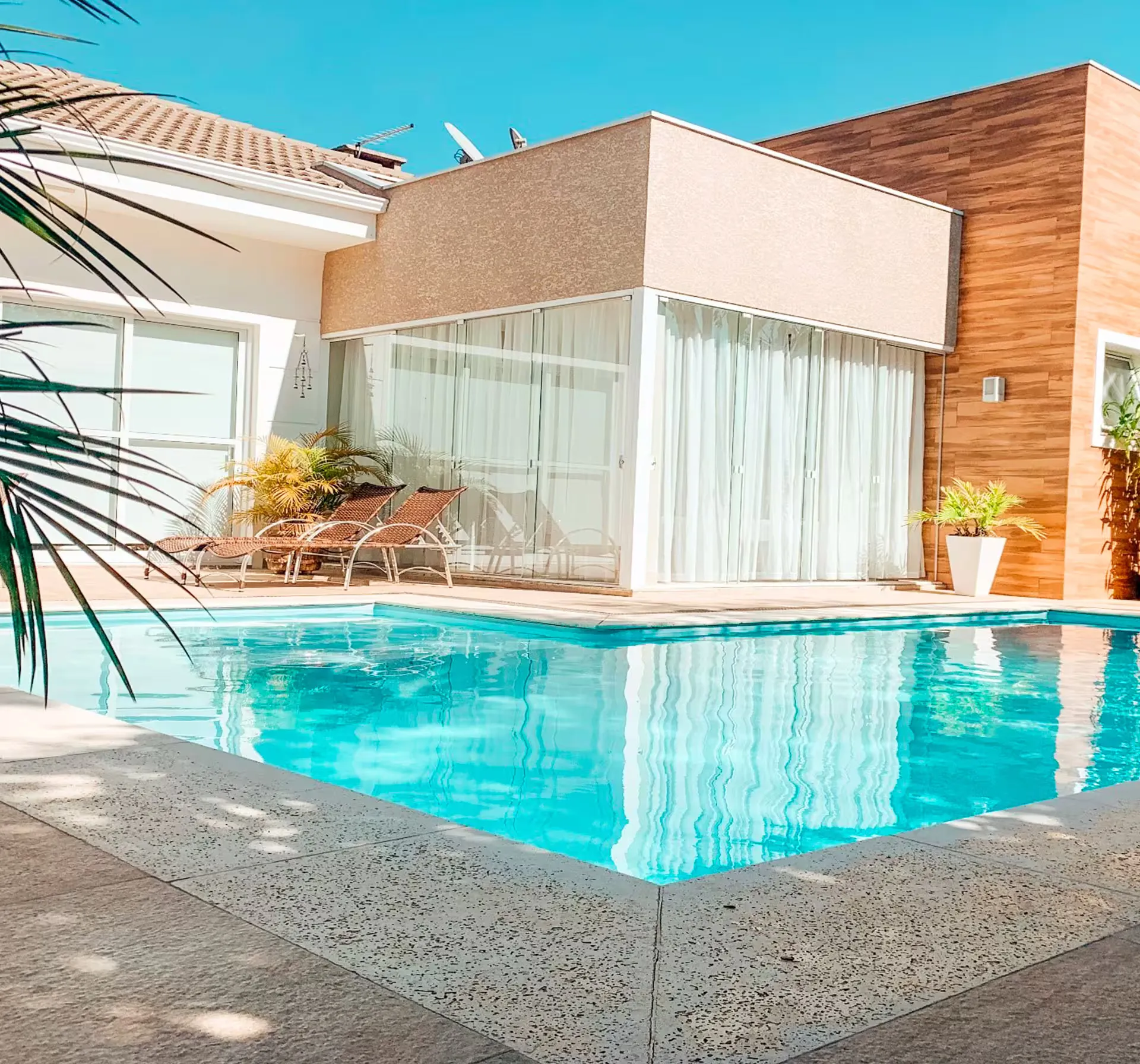 Piscina Desjoyaux em residência